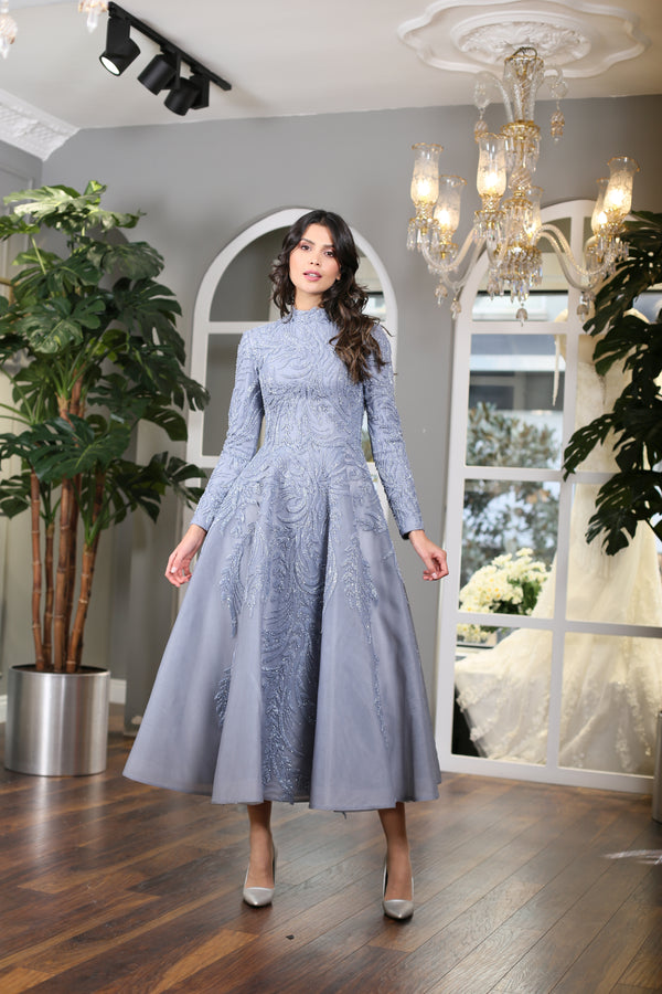 Zarif İşlemeli Midi Boy Abiye Elbise