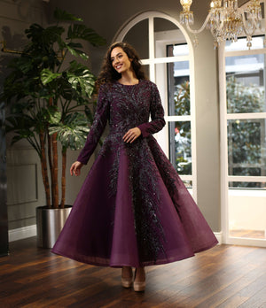 Yoğun İşlemeli Mürdüm Midi Abiye Elbise