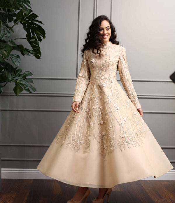 Çiçek ve Dal İşlemeli  A Kesim Midi Abiye Elbise