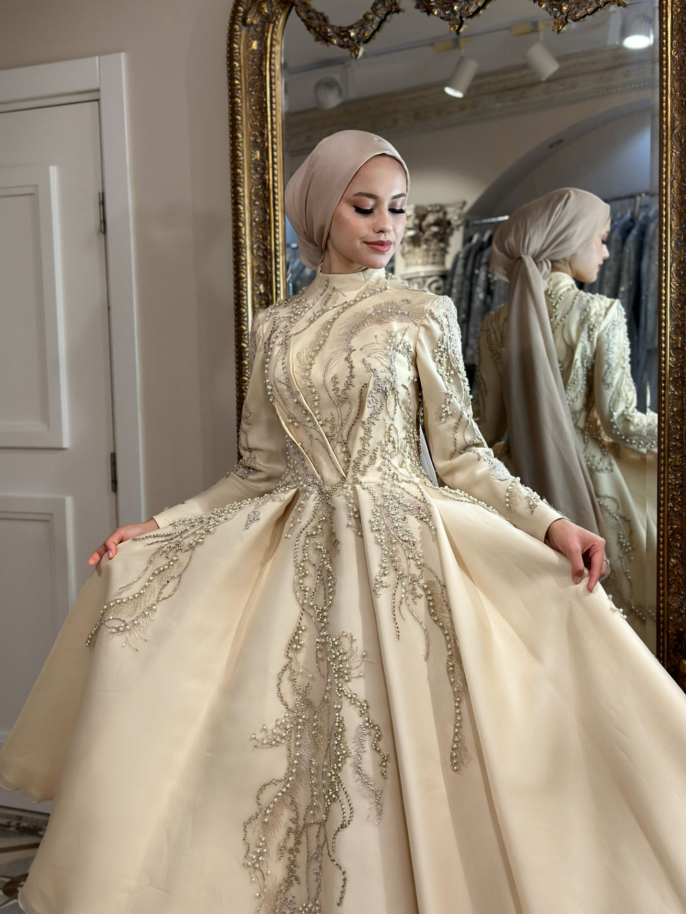 Floral Embroidered Long Lace Evening Dress