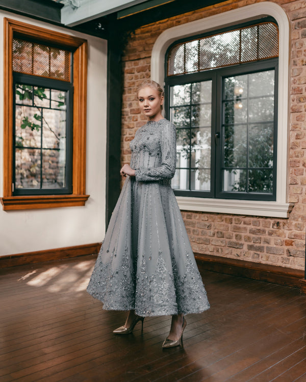 Gri Taş İşlemeli Uzun Kollu Midi Abiye Elbise