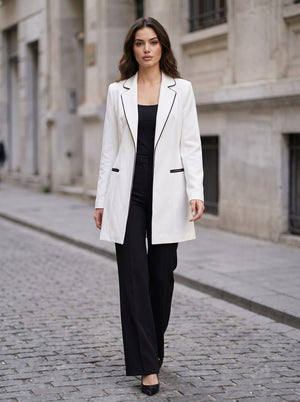 Siyah Biyeli Kırık Beyaz Uzun Blazer Ceket
