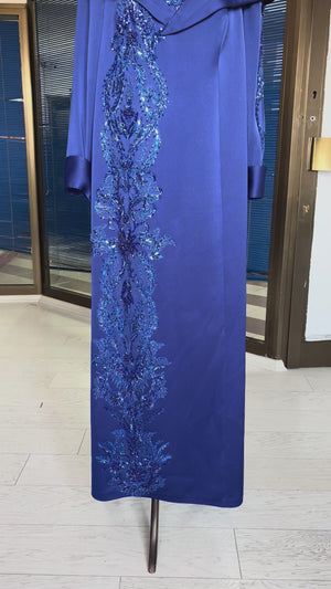 Saks Mavisi Boncuk İşlemeli Pelerin Yakalı Uzun Kollu Kaftan Abiye Elbise