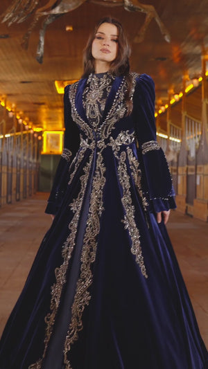 ŞAYAN – Royal Blue Velvet Hand-Embroidered Kaftan